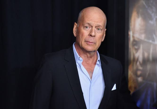 Bruce Willis é diagnosticado com demência frontotemporal, ele não reconhece a mãe e está agressivo