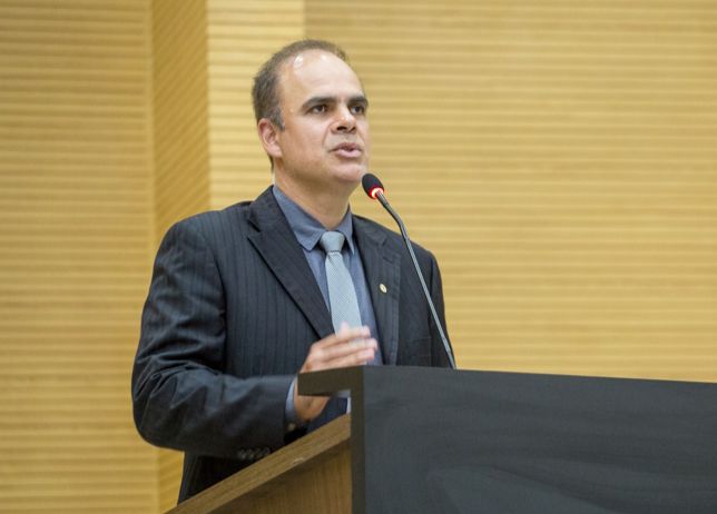Deputado Alan Queiroz indica à SEJUS e a SESDEC a realização de concurso público para aumentar o efetivo da segurança pública no Estado