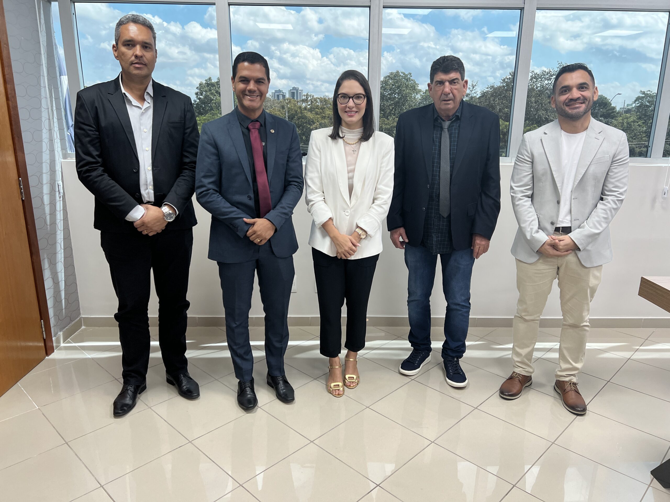 Em Cuiabá (MT), deputado Cássio Gois busca parceria sólida para investimentos na infraestrutura e saúde entre os estados