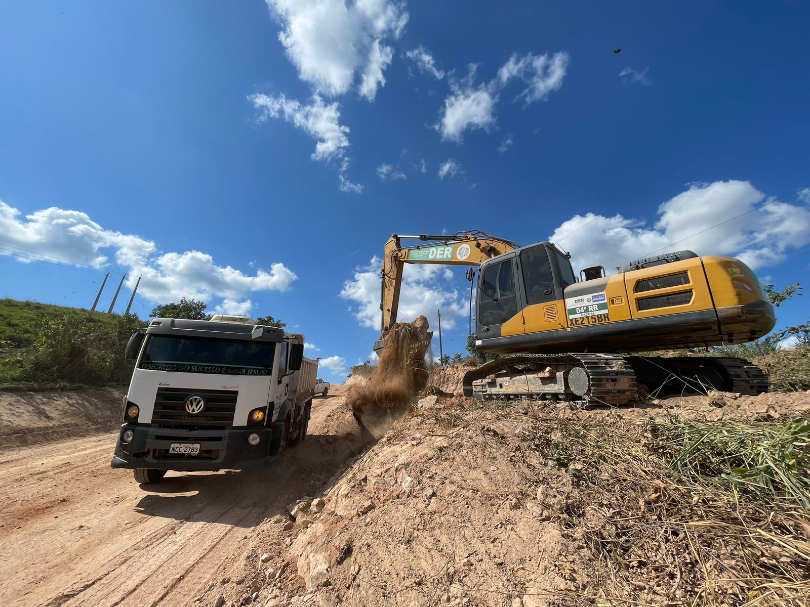 Obras na Estrada Pacarana facilitam vida de moradores