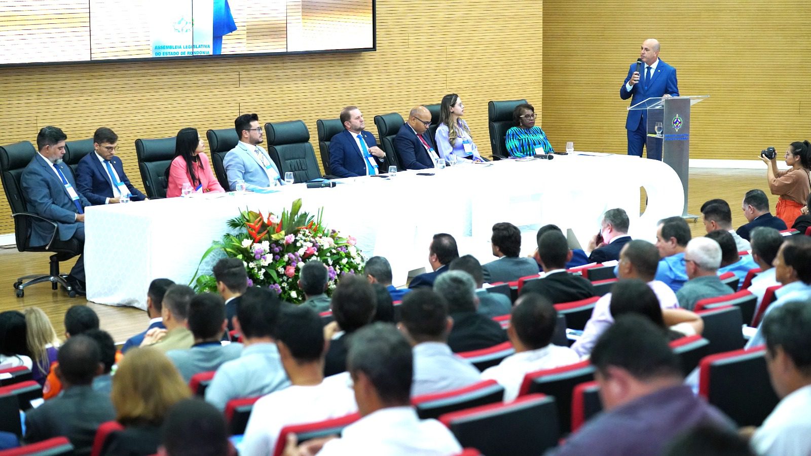 Ismael Crispin abre 1º Fórum Permanente das Comissões de Constituição, Justiça e Redação do país