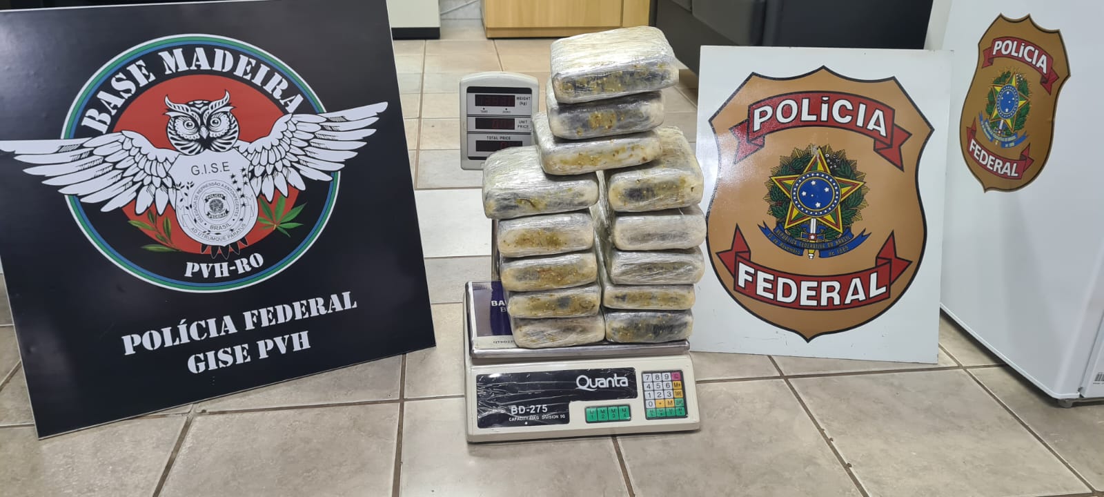 PF RO realiza prisão no aeroporto da capital