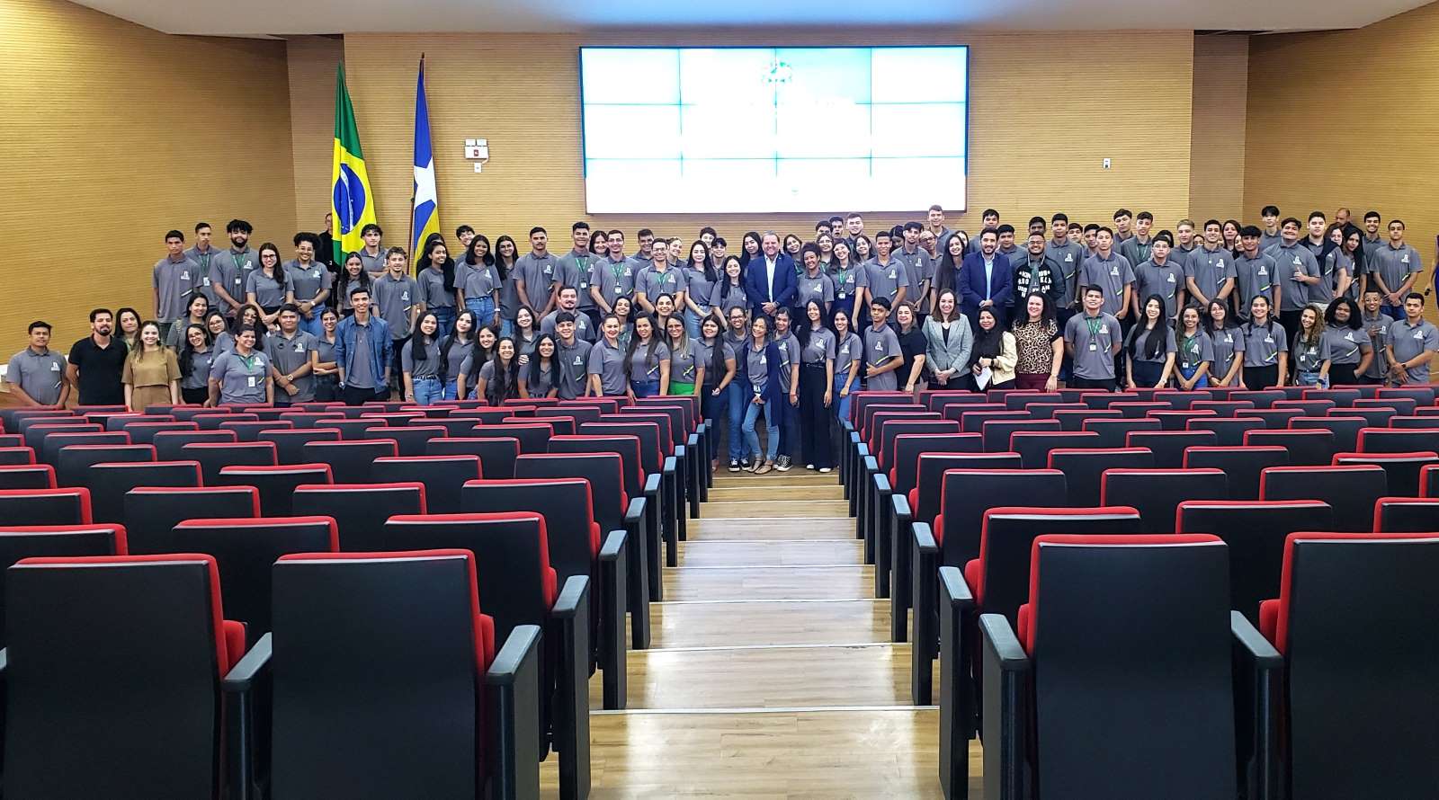 Novos estagiários da Alero são recepcionados visando o ano de 2024