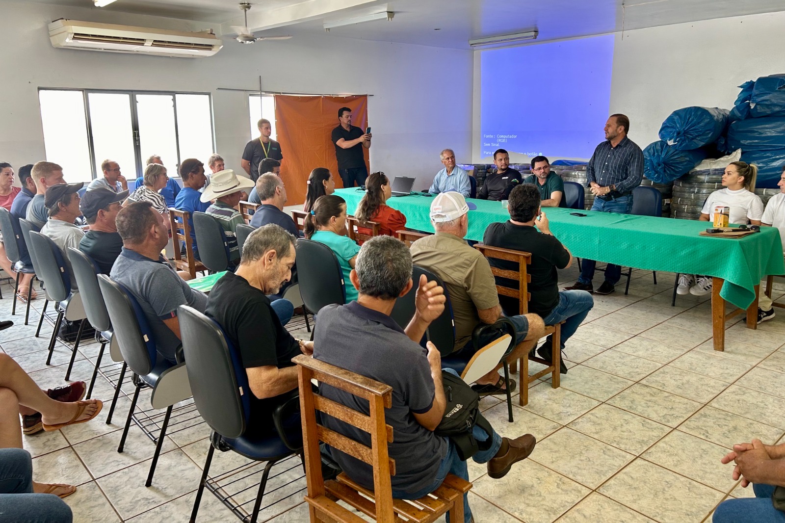 Deputado Cirone Deiró destaca a importância das nascentes revitalizadas em Cacoal