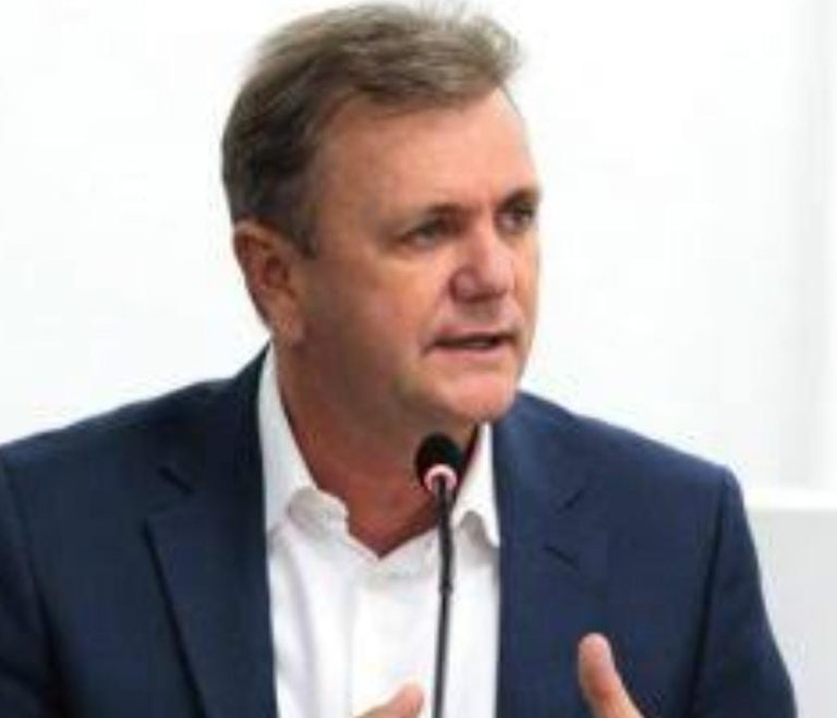 Deputado Luizinho Goebel propõe isenção de IPVA para pacientes com Câncer