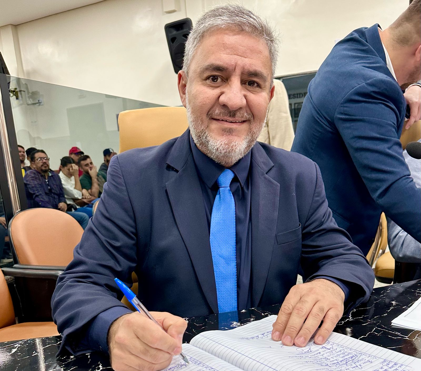 Câmara aprova Moção de Aplausos do vereador Everaldo Fogaça ao site Gente de Opinião pelos 20 anos