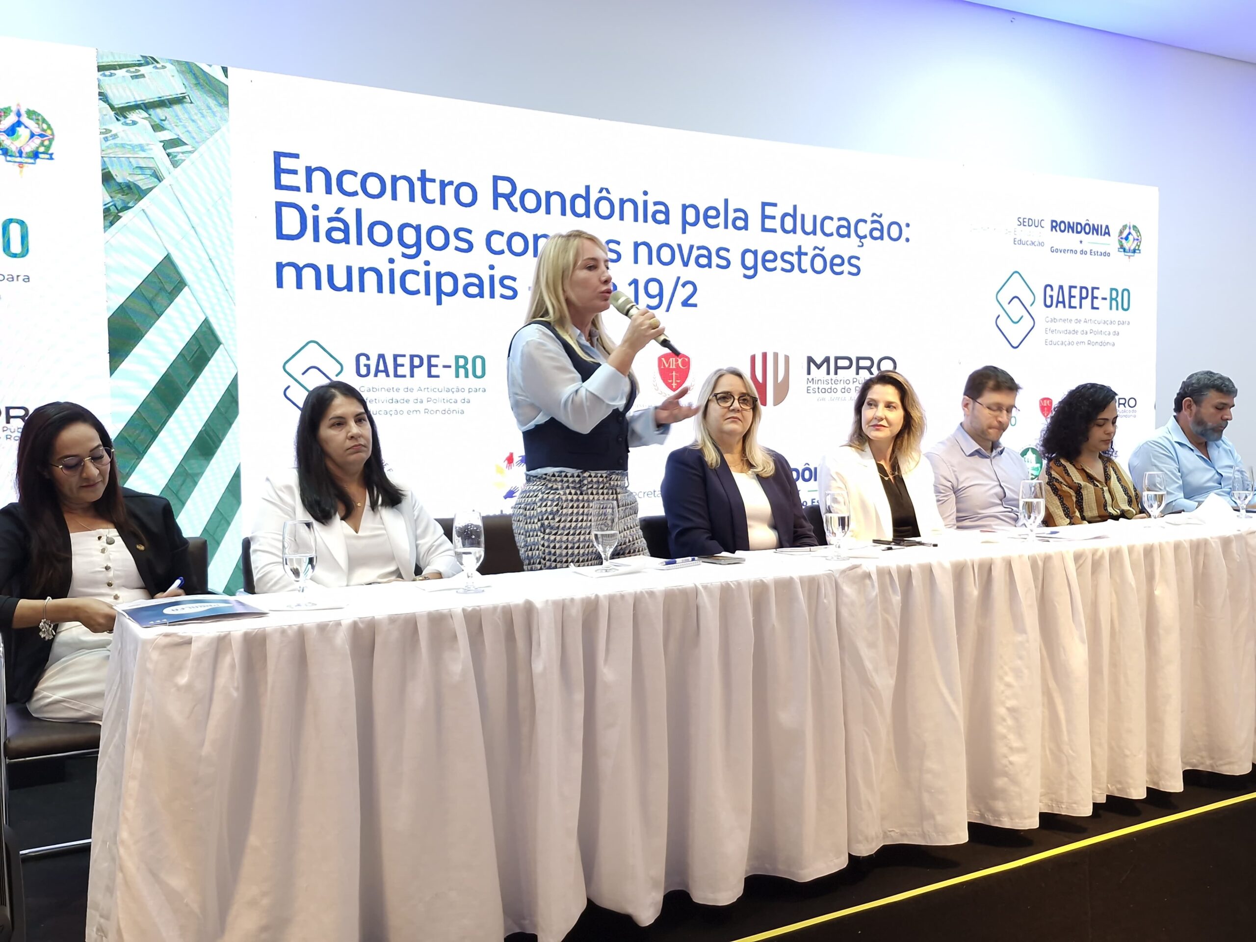 Ieda Chaves reforça a importância da colaboração na educação para o desenvolvimento de Rondônia