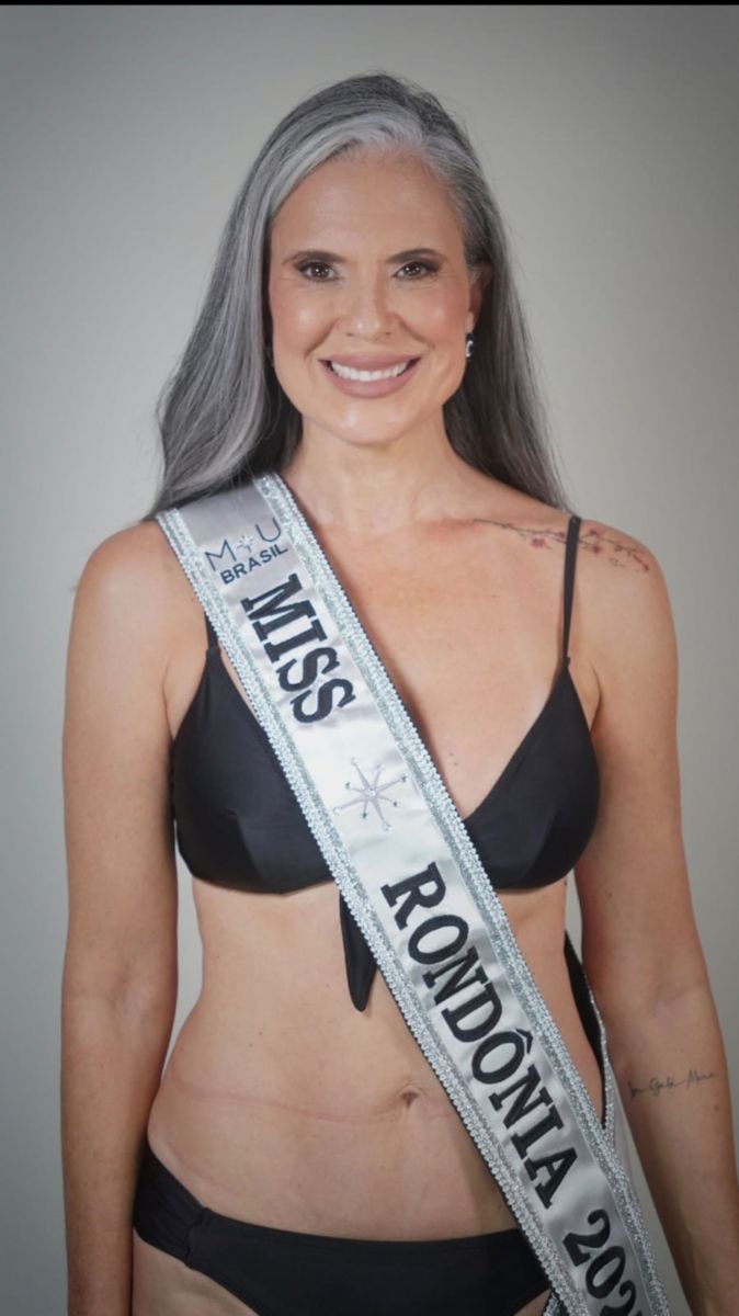 Candidata que representa Rondônia no concurso Miss Universe Brasil é uma mulher 50+
