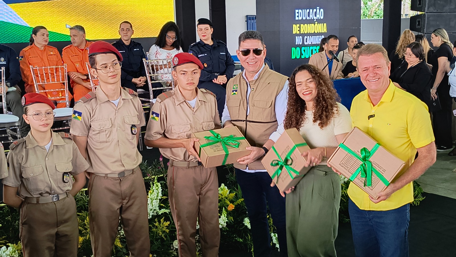 Deputado Luizinho Goebel participa da abertura oficial do ano letivo de 2025 em Vilhena