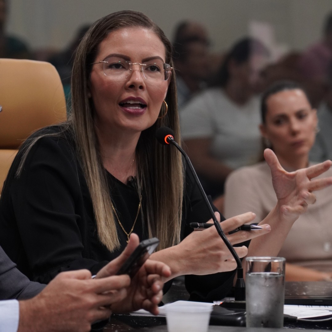 Sofia Andrade apresenta PL que garante direito dos pais à informação sobre atividades religiosas nas escolas municipais