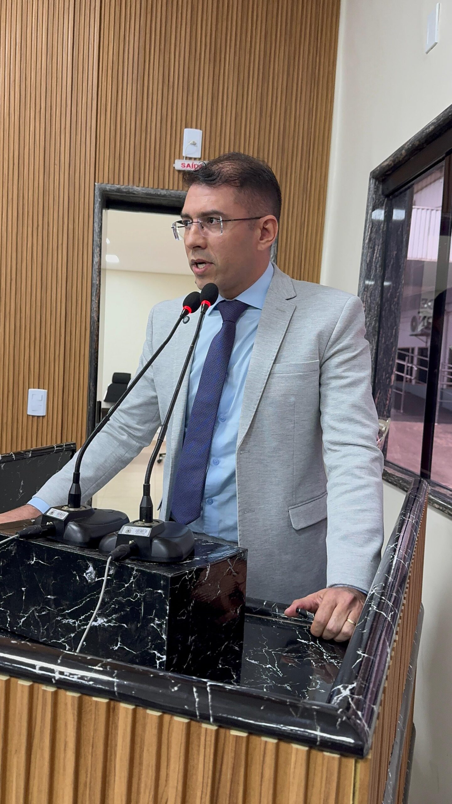 Lei de Acolhimento Escolar proposta pelo vereador Pedro Geovar é aprovado na Câmara de Porto Velho