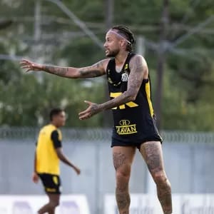 Santos vê momento errado, mas confirma amistoso internacional com Neymar