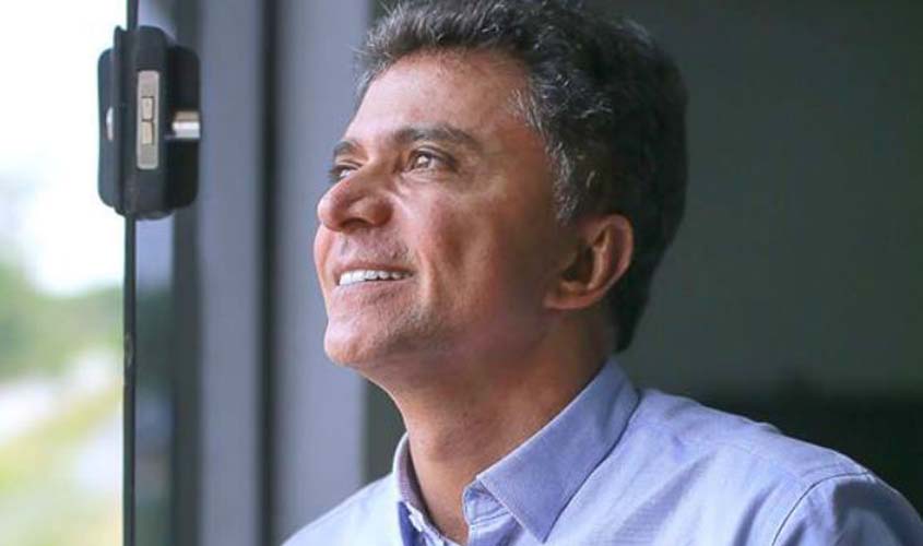 O ex-senador Expedito Júnior foi absolvido por Ministro do TSE sobre o caso de prestação de contas de 2010