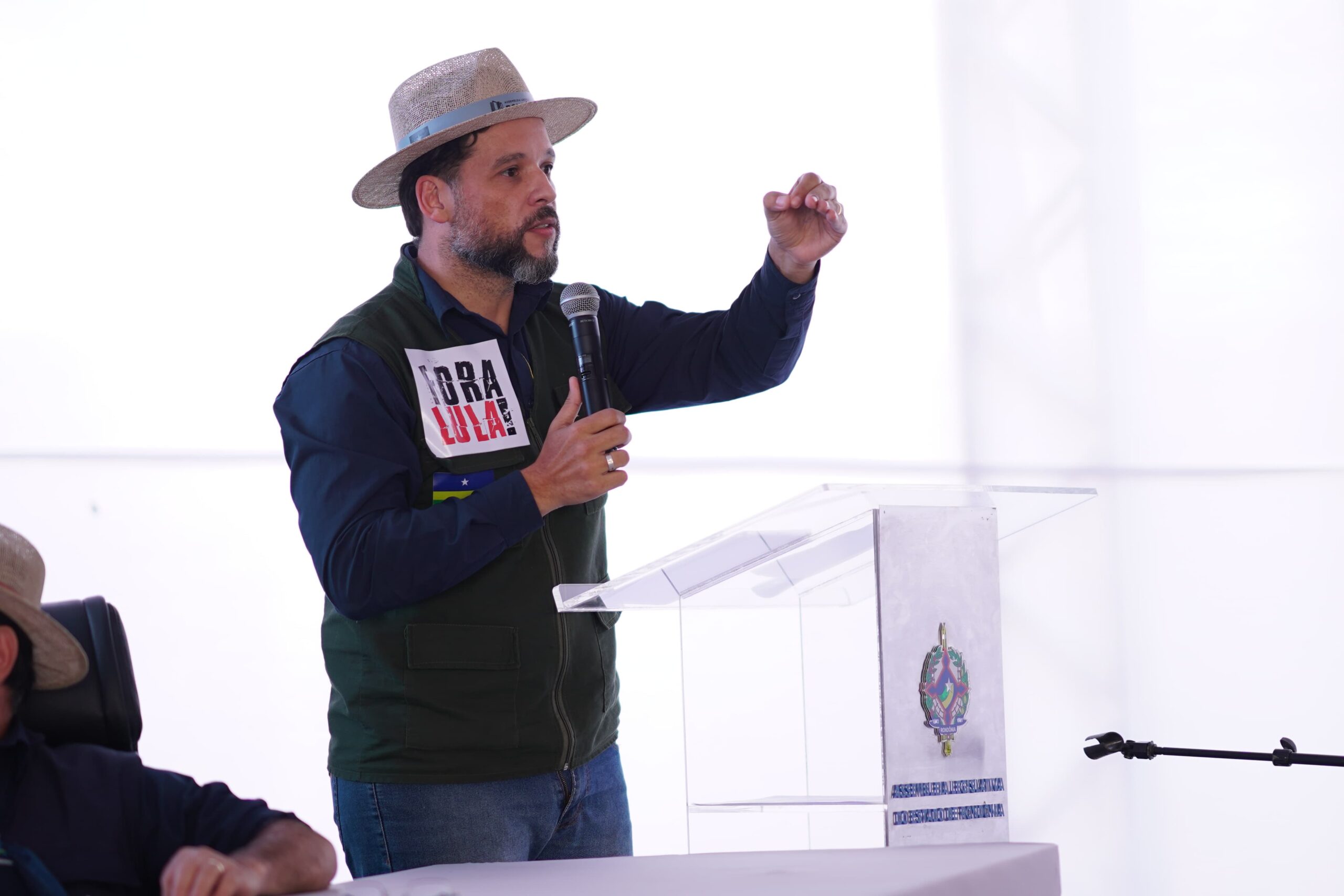 Deputado Delegado Camargo alerta produtores sobre risco de embargos e desapropriações em Rondônia