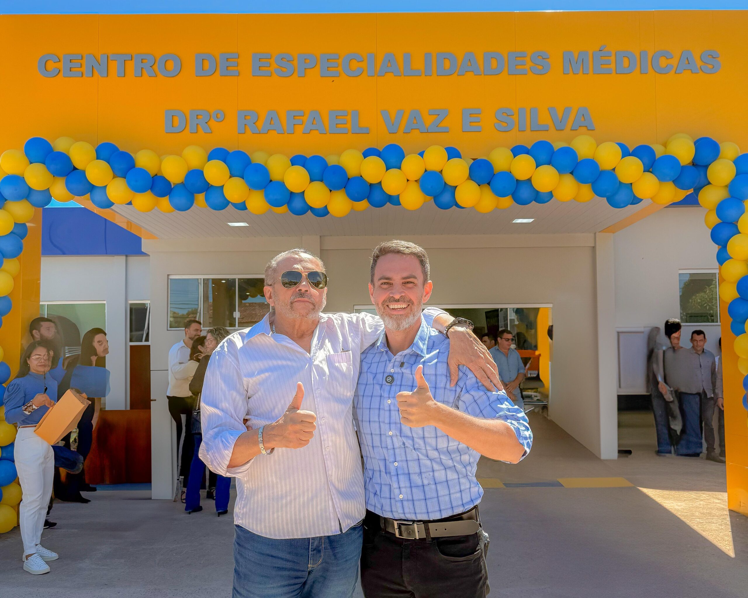 Centro de Especialidades Médicas Rafael Vaz e Silva é inaugurado com presença do vereador Dr. Macário e prefeito Léo Moraes