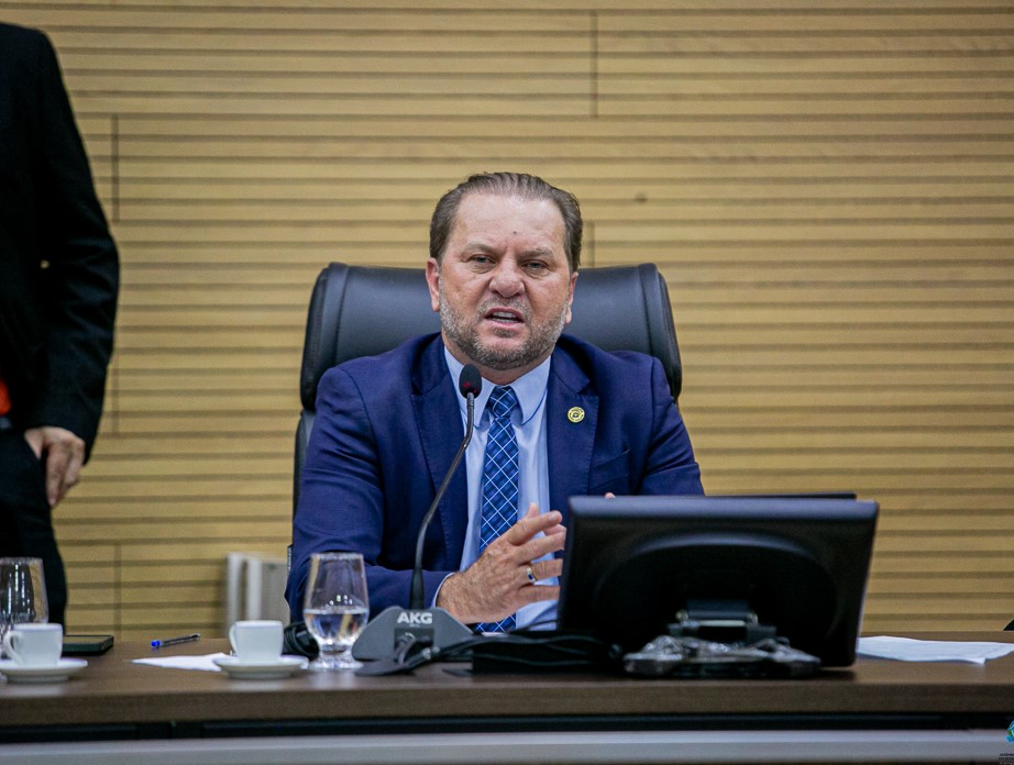 Cacoal: Cirone busca recursos para escolas afetadas pelas chuvas