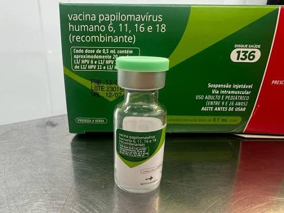 Vacina contra o HPV reduz em até 58% os casos de câncer de colo do útero no Brasil