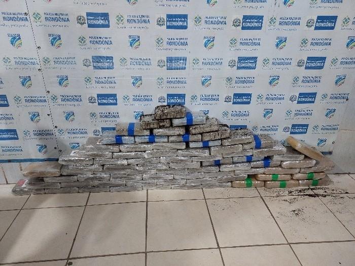 Polícia Militar realiza operação e apreende 75 kg de maconha em ação na Zona Leste