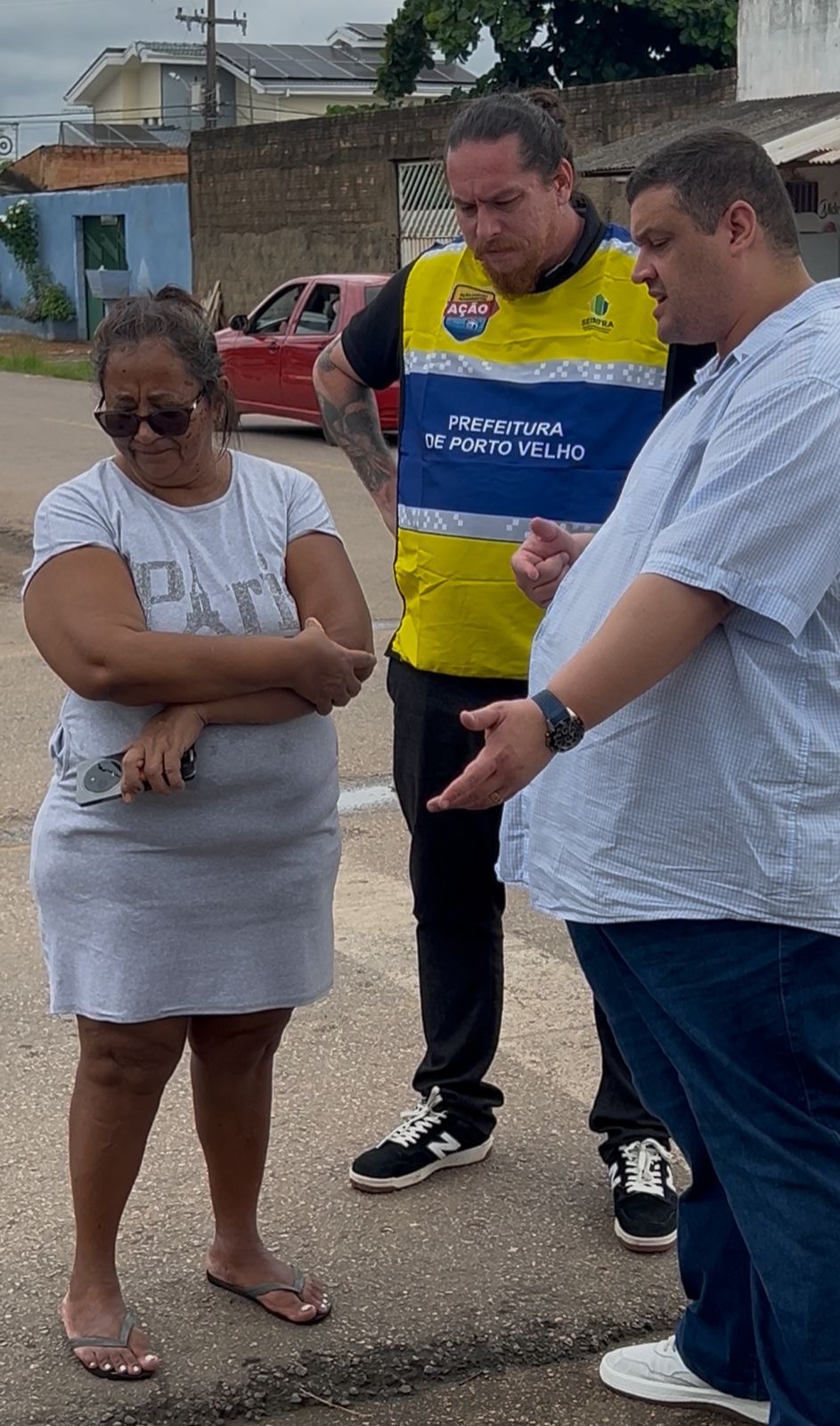 Tezzari acompanha vistoria em bueiros do bairro JK e cobra ações para melhorar drenagem na zona Leste de Porto Velho