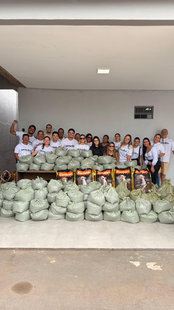 Vereador Zé Paroca arrecada 2.000 kg de ração e fortalece apoio à causa animal em Porto Velho