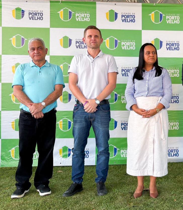 VEREADOR PASTOR BRUNO LUCIANO ACOMPANHA ENTREGA DA PRAÇA DO COHAB REVITALIZADA E DESTACA VALORIZAÇÃO DA ZONA SUL