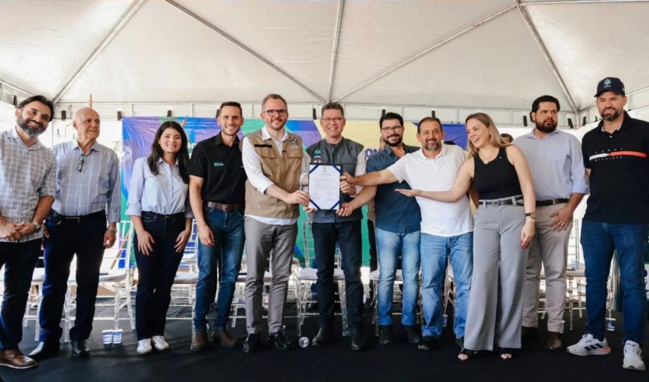 DEPUTADO NIM BARROSO PARTICIPA DE ASSINATURA DA ORDEM DE SERVIÇO PARA NOVO TERMINAL DE PASSAGEIROS DO AEROPORTO DE JI-PARANÁ