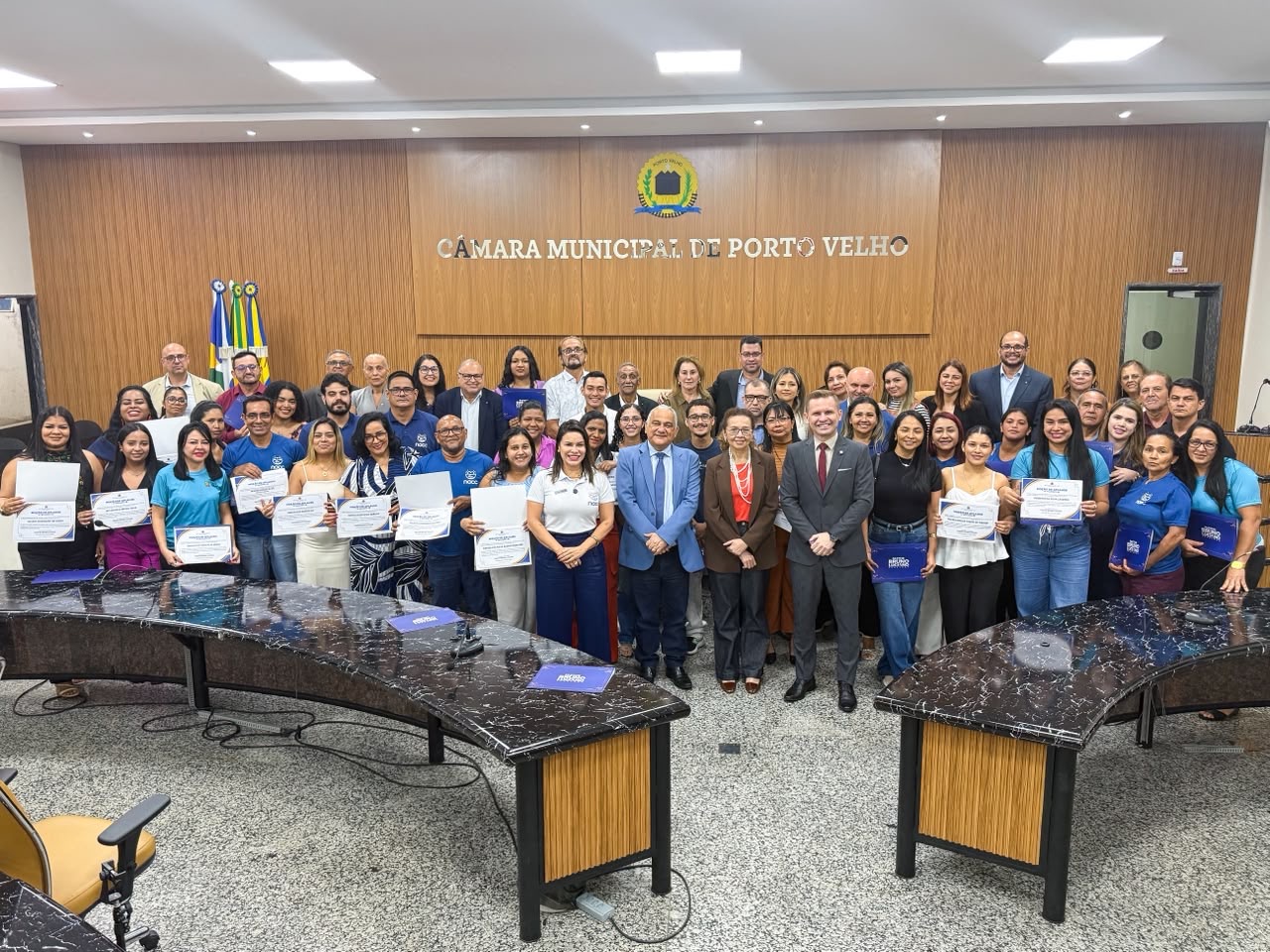 VEREADOR PASTOR BRUNO LUCIANO PRESTA HOMENAGEM A TRÊS INSTITUIÇÕES PELOS RELEVANTES SERVIÇOS PRESTADOS À SOCIEDADE
