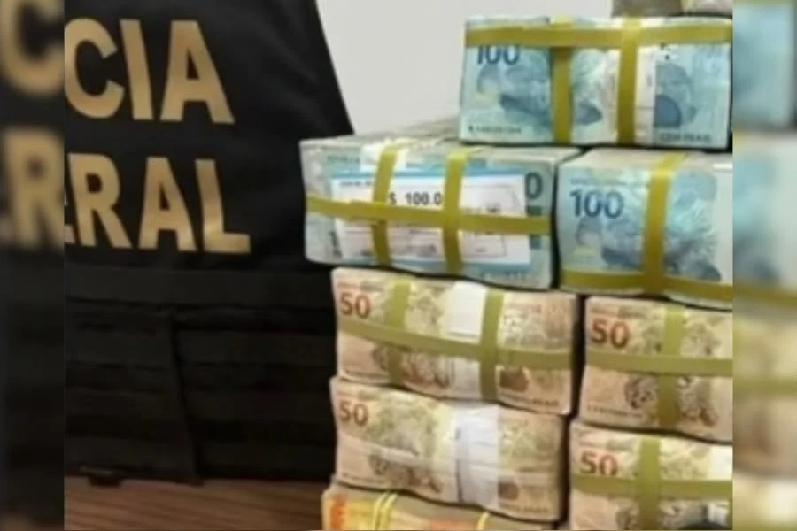 DINHEIRO VIVO: PF apreende R$ 1 milhão que ia ser usado para comprar votos