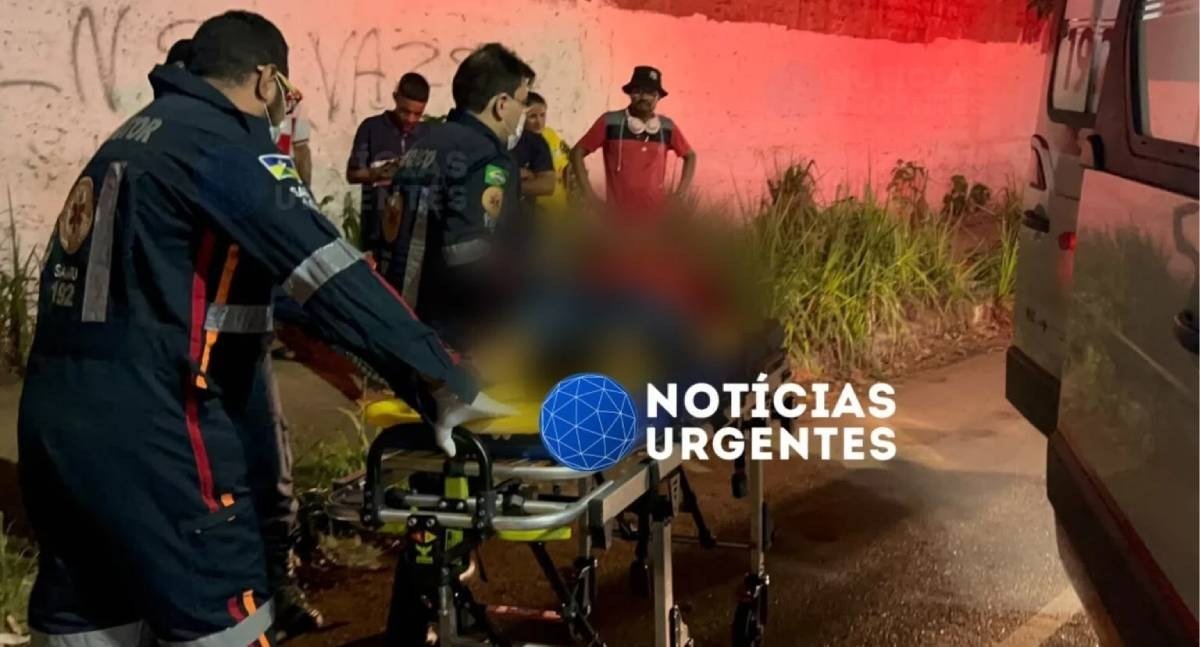 Motociclista fica gravemente ferido depois de colidir com caçamba estacionada em Porto Velho