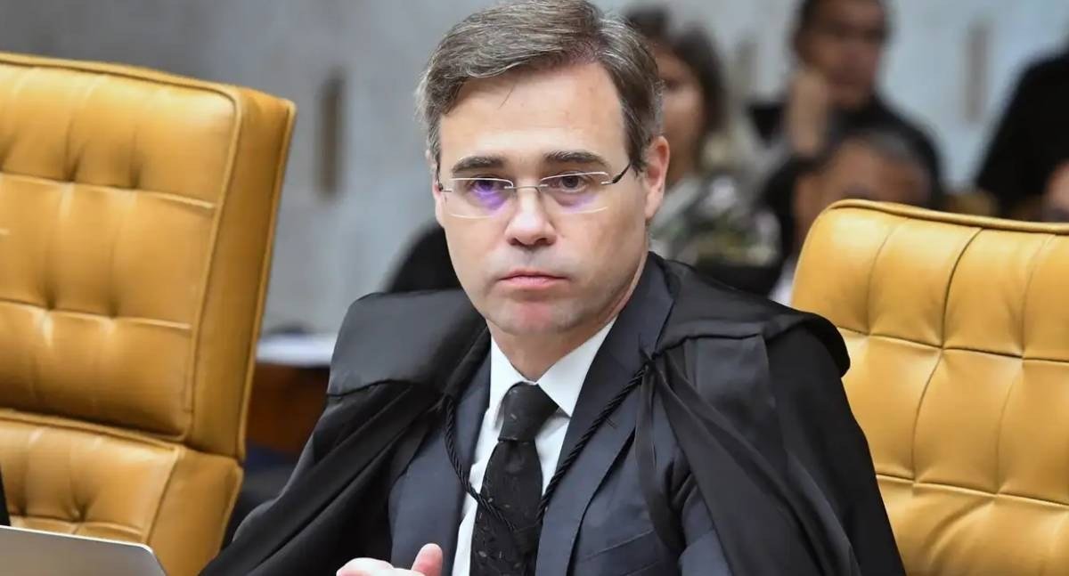 André Mendonça prorroga suspensão de multas da NR-1 sobre saúde mental por mais 90 dias