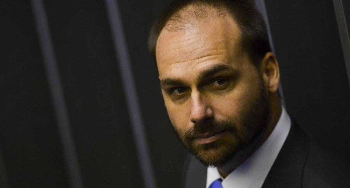 STF condena ex-deputado Eduardo Bolsonaro a um ano de detenção por difamação