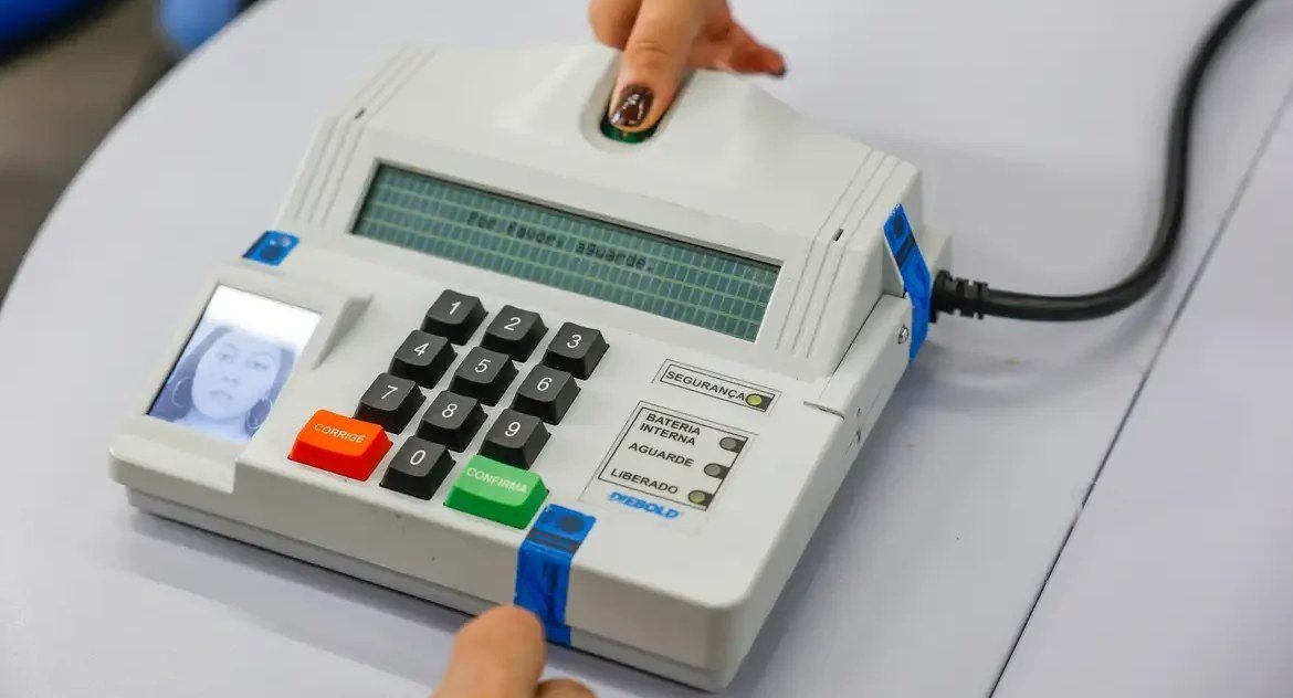 Abstenção nas eleições 2026 chega a 21,08% no 1º turno