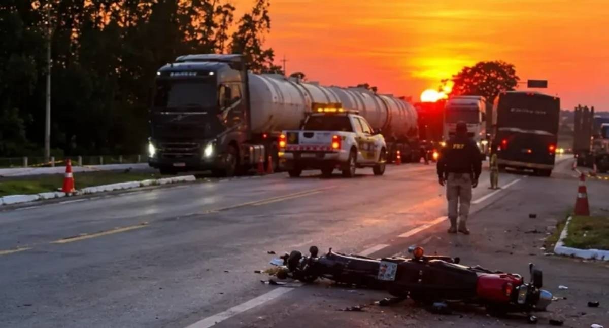 Colisão entre carreta e motocicleta resulta em morte na BR 364 em Rondônia