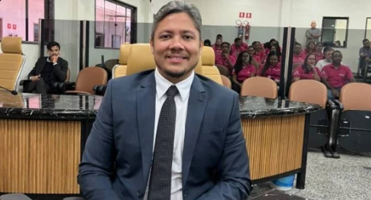 Vereador Zé Paroca é eleito presidente da Câmara Municipal de Porto Velho para o biênio 2027-2028