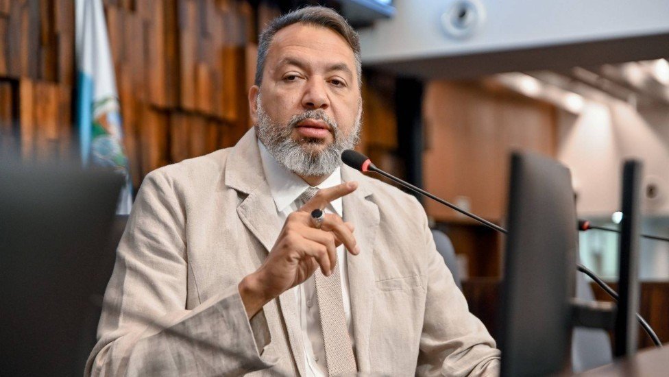 Deputado estadual é preso acusado de lavagem de dinheiro