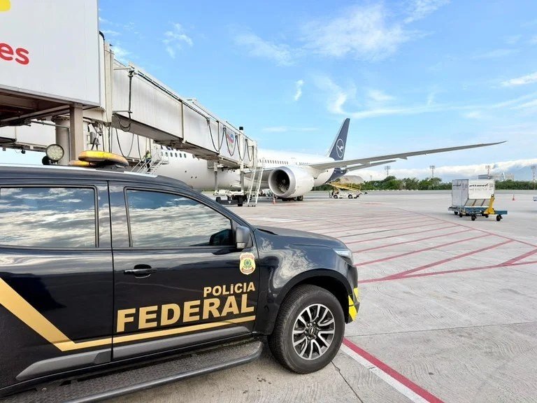PF efetua prisão de brasileiro procurado por homicídio