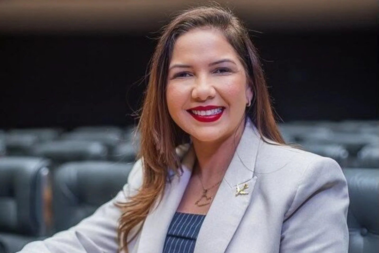 Cristiane Lopes celebra conquista histórica para agentes de saúde após anos de luta pela valorização da categoria