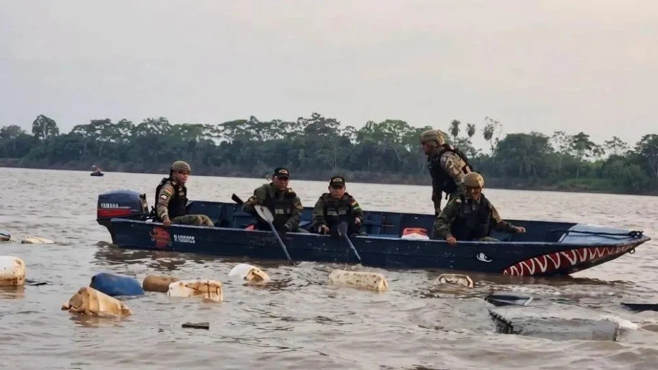 Suspeitos atacam militares e fogem durante apreensão de diesel