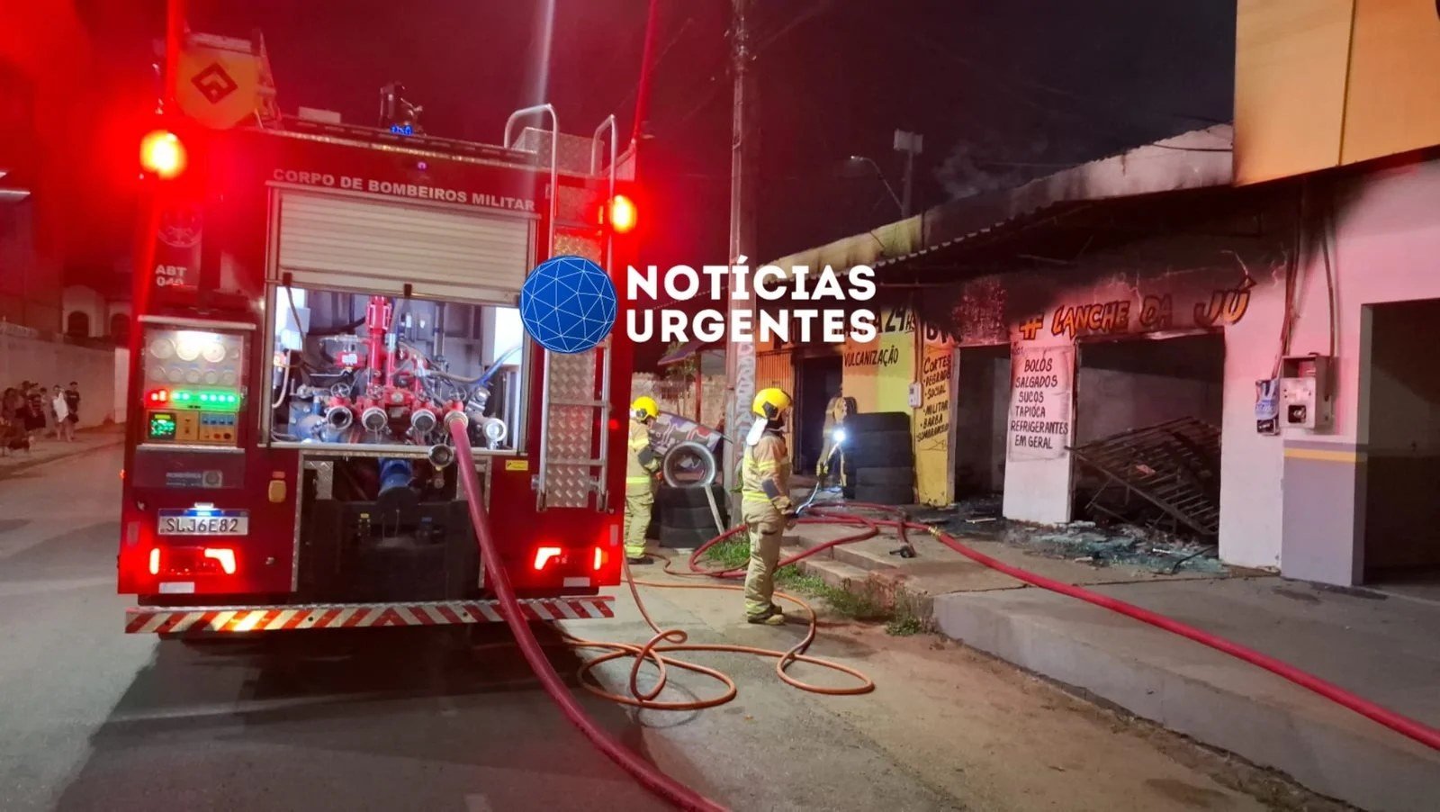 Incêndio de grandes proporções destrói comércios na Zona Leste