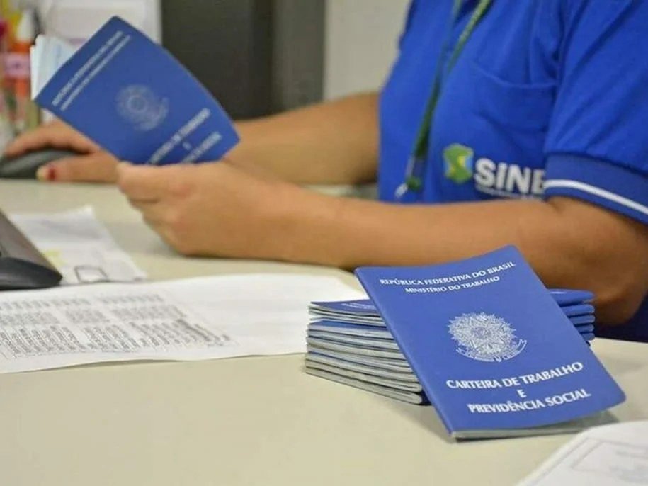 Sine Municipal anuncia mais de 13 vagas de emprego nesta segunda-feira (26)