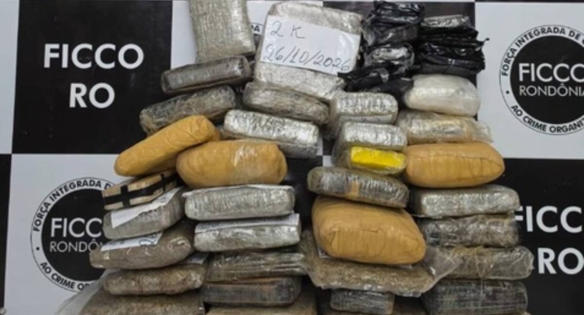 FICCO/RO e Polícia Militar apreendem cerca de 57 kg de drogas escondidos no forro de obra em Porto Velho
