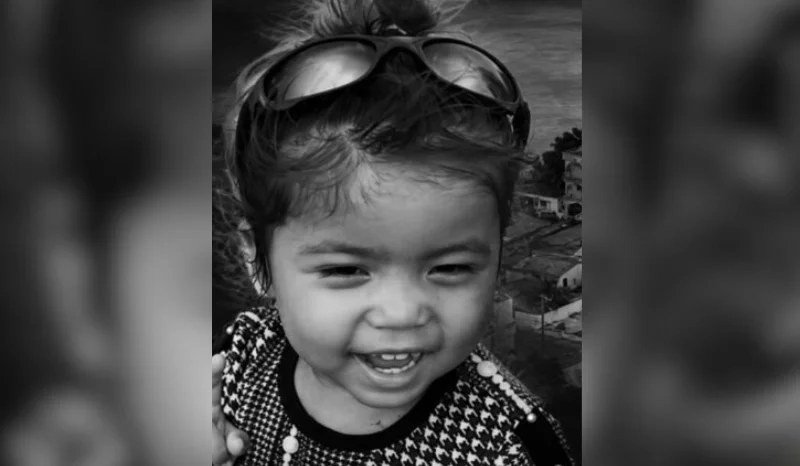 Criança de 9 anos mata irmã de 2 anos com tiro acidental
